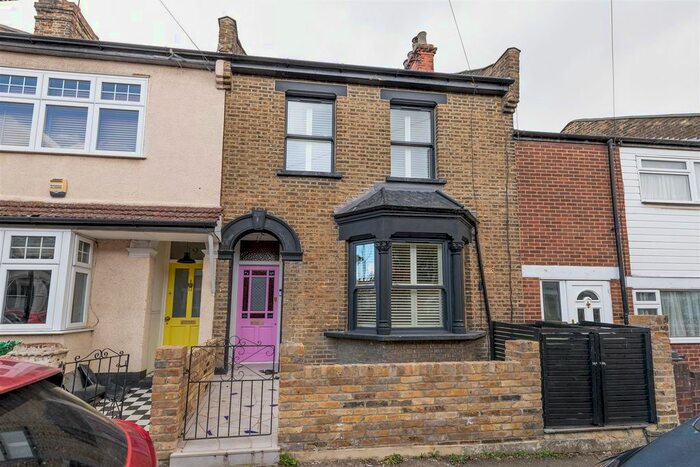 3 Bedroom Terraced House To Rent In Cromwell Road, London, E17