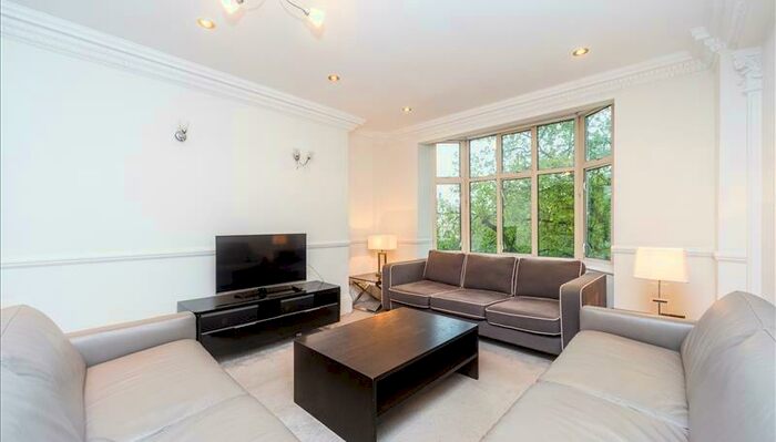 5 Bedroom Apartment To Rent In Strathmore Court, St John's Wood, NW8