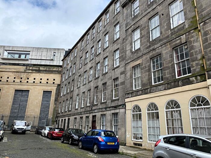 5 Bedroom Flat To Rent In Brighton Street, Old Town, Edinburgh, EH1