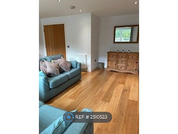 2 Bedroom Flat To Rent In Ravelston Terrace, Edinburgh, EH4