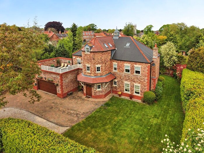 5 Bedroom Detached House For Sale In Bridge Lane Court, Bawtry, DN10