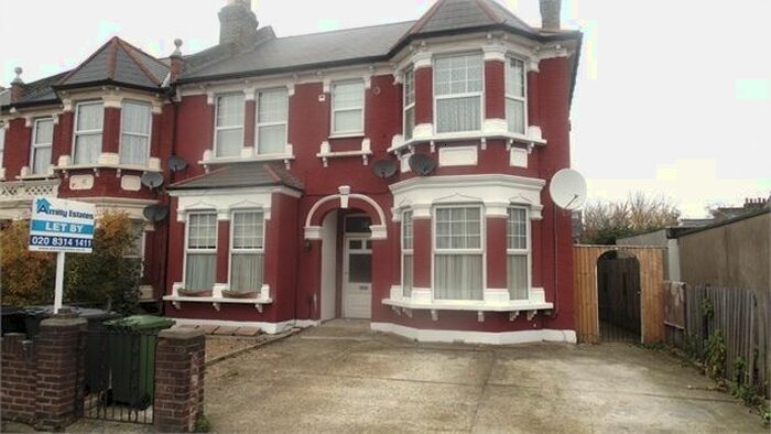 2 Bedroom Flat To Rent In Rosenthal Road, Catford, London SE6