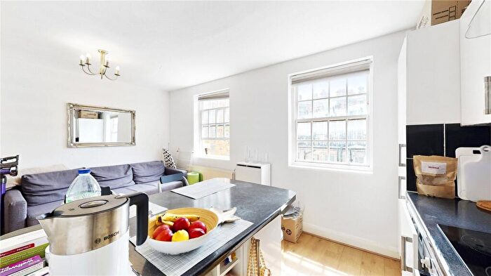 2 Bedroom Apartment To Rent In Park Road, Regents Park, London, NW1