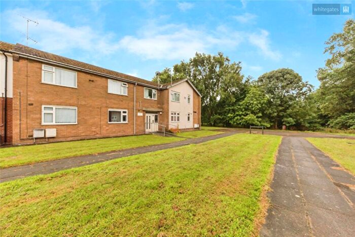 2 Bedroom Apartment For Sale In Clough Walk, Crewe, Cheshire, CW2