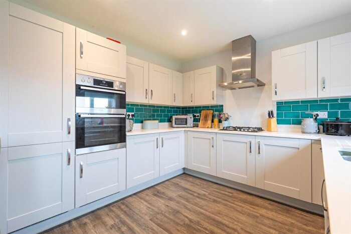 4 Bedroom Detached House For Sale In Teal Way, Wistaston, Crewe, CW2