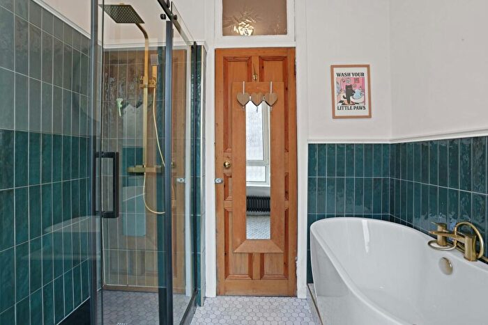 2 Bedroom Flat For Sale In /, Westclyffe Street, Shawlands, G41