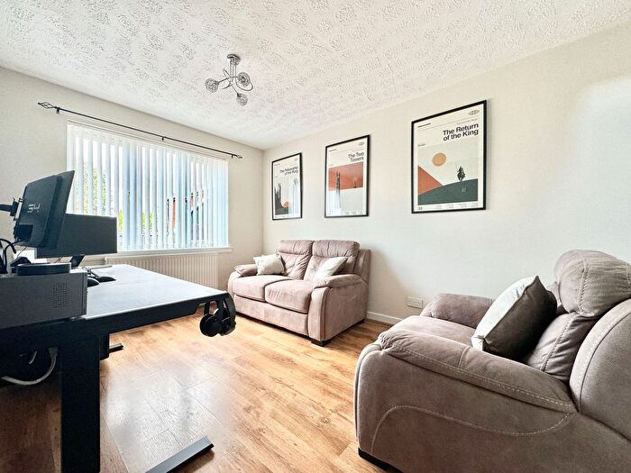 1 Bedroom End Of Terrace House For Sale In Blenheim Place, Stenhousemuir, Larbert, FK5