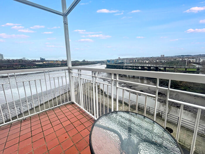 2 Bedroom Apartment For Sale In Cormorant Drive, Dunston, Gateshead, Tyne And Wear, NE11