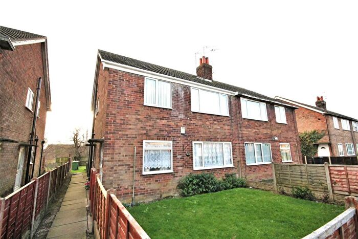 2 Bedroom Maisonette To Rent In Tudor Road, Camp Hill, Nuneaton, CV10