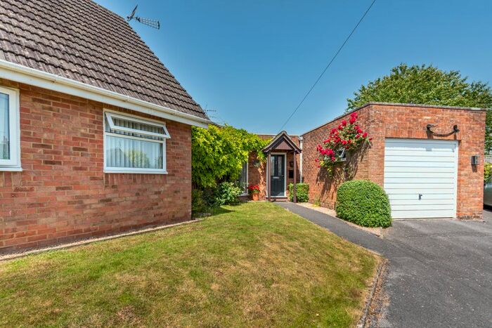 3 Bedroom Detached House For Sale In Northbrook, Micheldever, Winchester, SO21