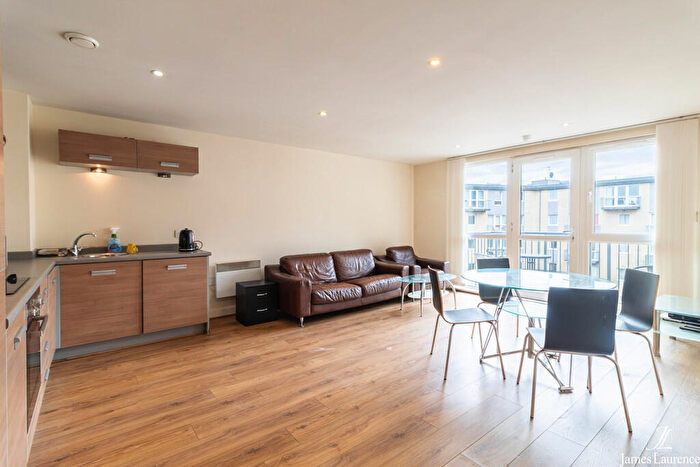 2 Bedroom Apartment To Rent In Quartz Apartments, Hall Street, Birmingham, B18