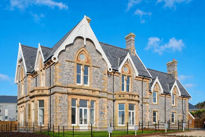 2 Bedroom Apartment For Sale In Douglas Avenue, Exmouth, EX8