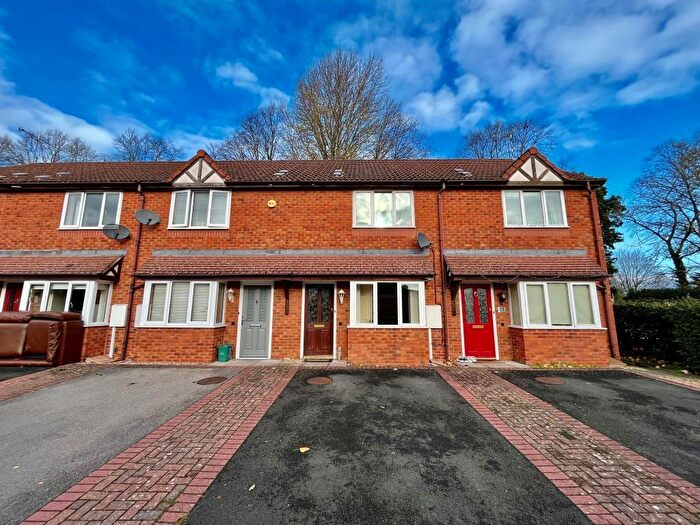 2 Bedroom Terraced House To Rent In Cobham Green, Leamington Spa, Warwickshire, CV31