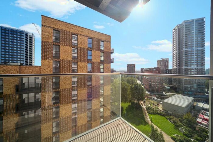 2 Bedroom Apartment To Rent In Mawes House, SE17