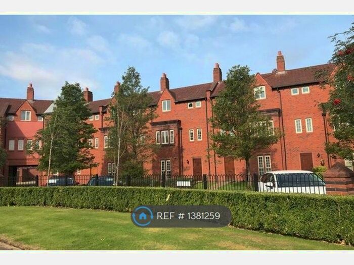 4 Bedroom Terraced House To Rent In Butts Green, Warrington, WA5