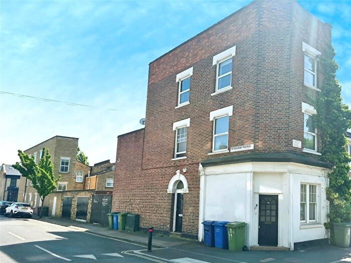 1 Bedroom Flat To Rent In Furley Road, London, SE15