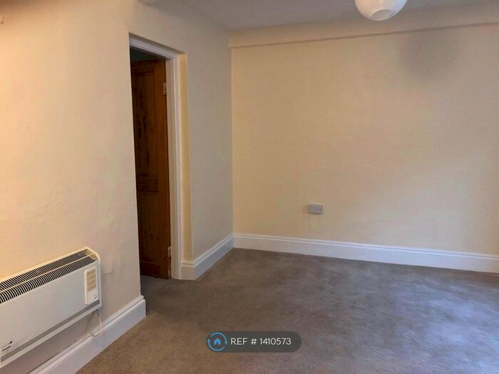 1 Bedroom Flat To Rent In Windsor Terrace, Totterdown, Bristol, BS3