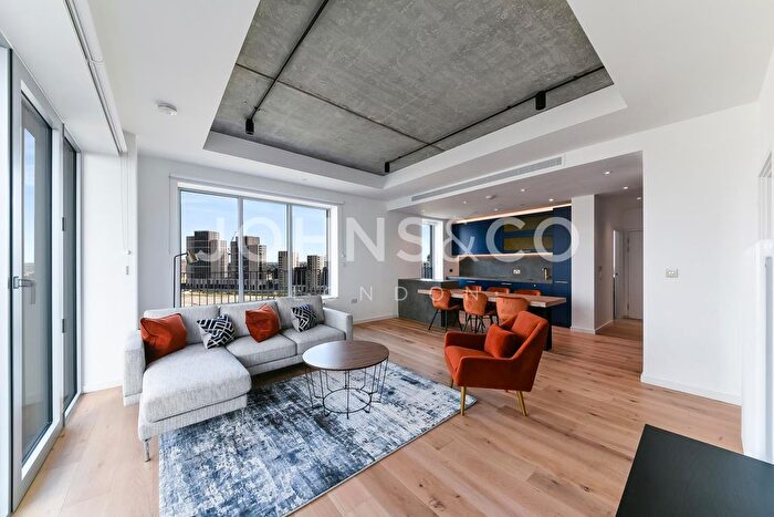 2 Bedroom Flat To Rent In Rendel House, Goodluck Hope, London, E14