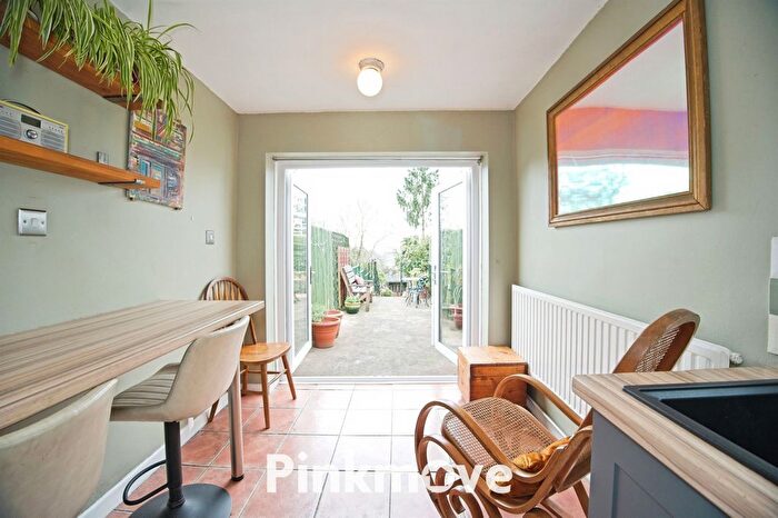 2 Bedroom Terraced House For Sale In Christchurch Road, Newport, NP19