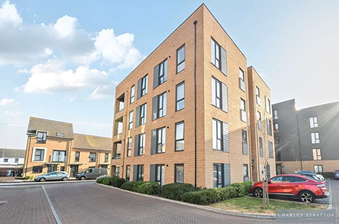 2 Bedroom Flat For Sale In Windstar Drive, South Ockendon, RM15