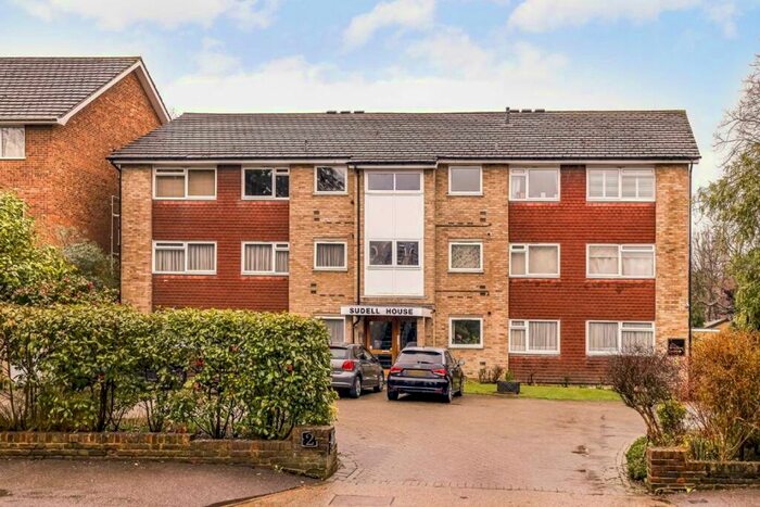 1 Bedroom Flat To Rent In Upper Brighton Road, Surbiton, KT6