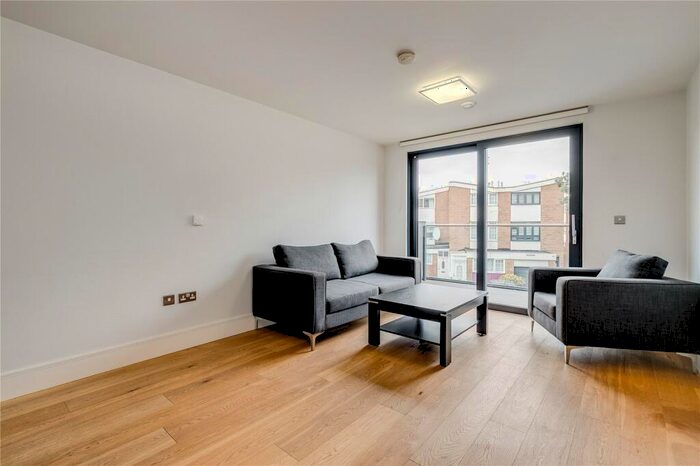 2 Bedroom Apartment To Rent In Argo House, Kilburn Park Road, London, NW6