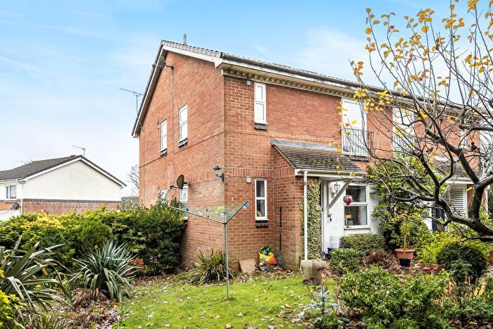 1 Bedroom Maisonette To Rent In Broomfield, Lightwater, GU18