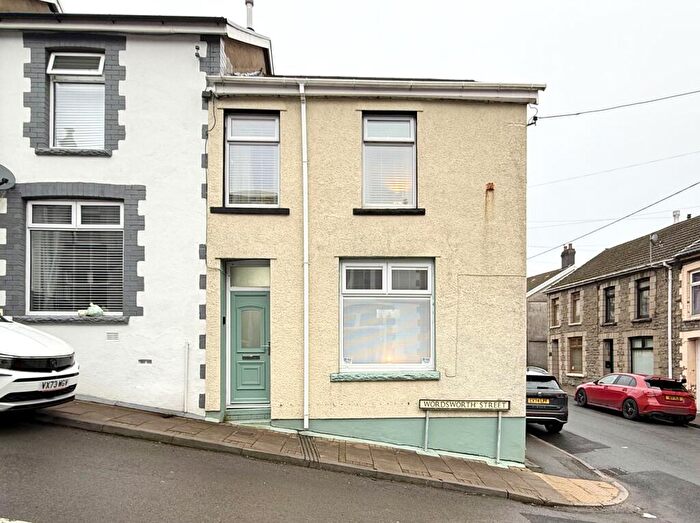 3 Bedroom End Of Terrace House For Sale In Wordsworth Street, Cwmaman, Aberdare, Rhondda Cynon Taf, CF44