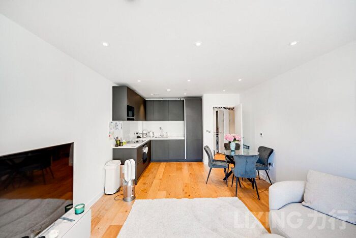 1 Bedroom Flat For Sale In Dock Street, Aldgate, E1