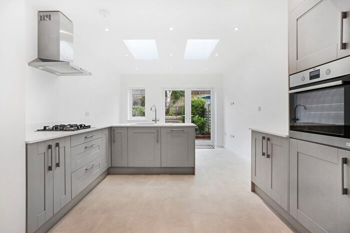 2 Bedroom Terraced House To Rent In Cline Rd, Guildford, GU1