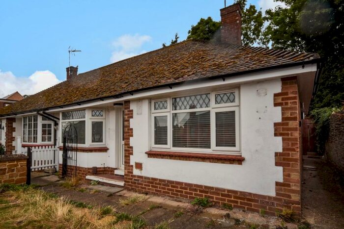 2 Bedroom Semi-Detached Bungalow To Rent In Welford Road, Kingsthorpe, Northampton, NN2
