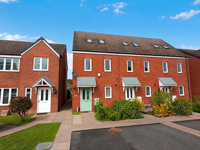 3 Bedroom End Of Terrace House For Sale In Birmingham, West Midlands, B26