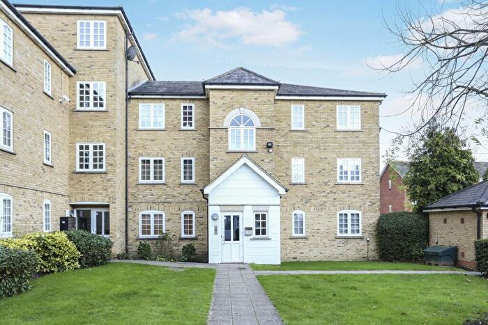 1 Bedroom Flat To Rent In Edith Cavell Way London, SE18