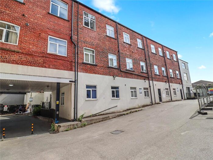 1 Bedroom Apartment To Rent In Whingate Mill, Leeds, LS12