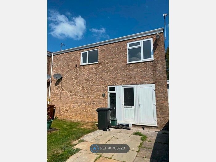 3 Bedroom Terraced House To Rent In Bede Close, Corby, NN18