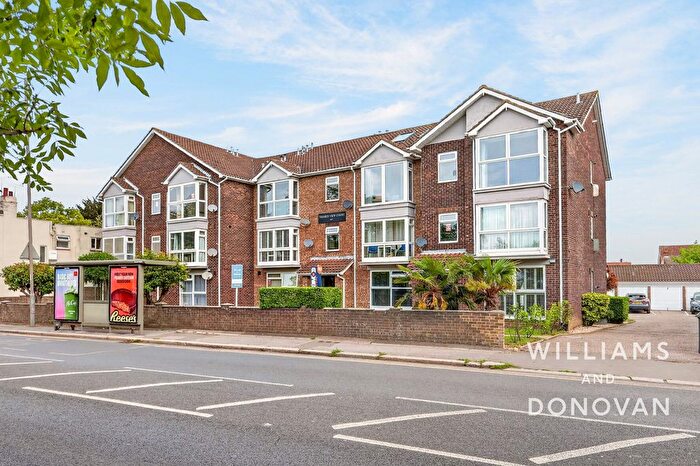 2 Bedroom Flat For Sale In Thames View Court, London Road, Hadleigh, SS7