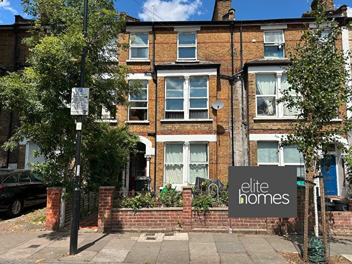 3 Bedroom Flat To Rent In Sparsholt Road, London, N19