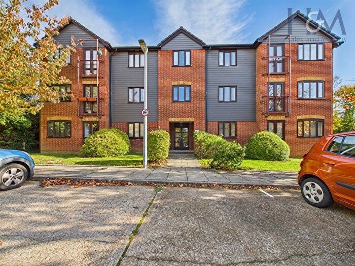 1 Bedroom Flat To Rent In Tippett Court, Stevenage, SG1