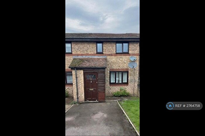 3 Bedroom Terraced House To Rent In Higher Alham, Bracknell, RG12