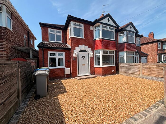 4 Bedroom Semi Detached House To Rent In Swan Road, Altrincham, WA15
