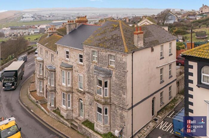 5 Bedroom End Of Terrace House For Sale In Albion Crescent, Portland, DT5