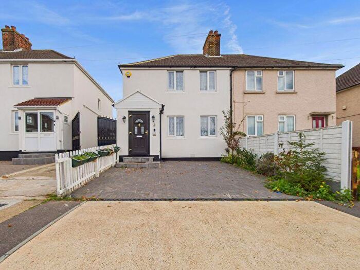 3 Bedroom Semi-Detached House To Rent In Love Lane, South Ockendon, RM15