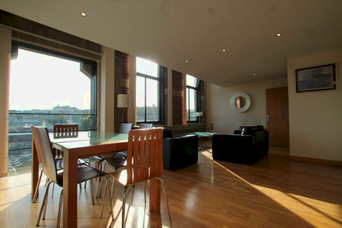 3 Bedroom Flat To Rent In Victoria Mills, Salts Mill Road, Shipley, Bradford, BD17