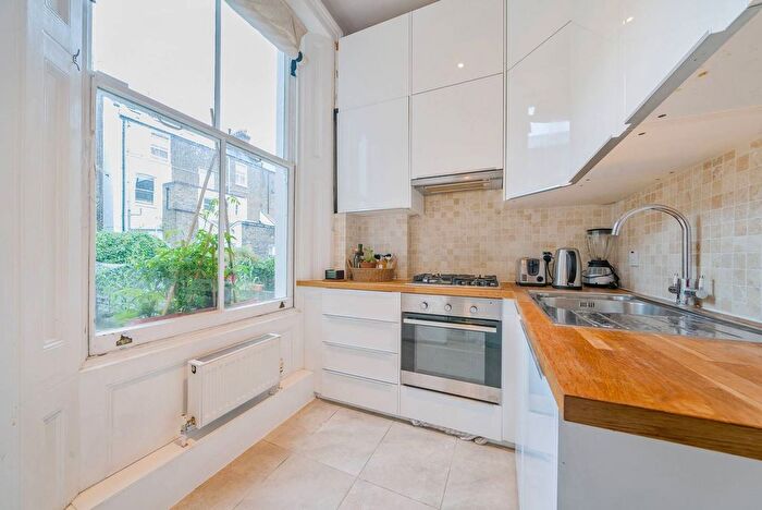 1 Bedroom Flat For Sale In Chesterton Road, North Kensington, London, W10