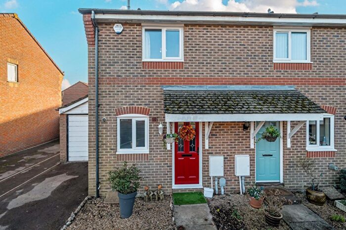 2 Bedroom Property For Sale In Russet Gardens, Emsworth, PO10