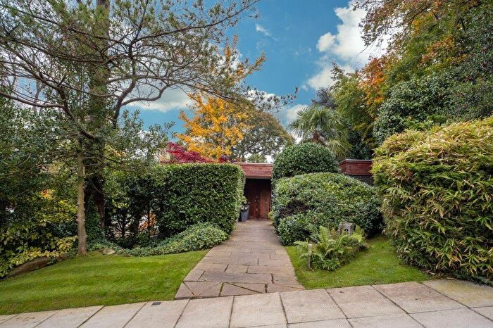 5 Bedroom Detached House For Sale In Spaniards End, Hampstead, London, NW3