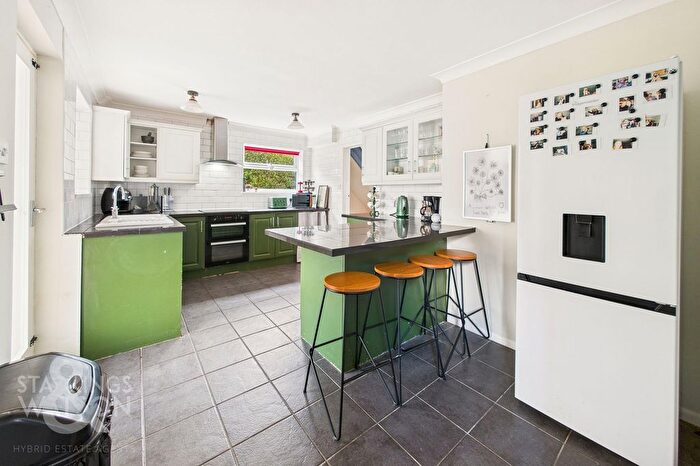 3 Bedroom Semi-Detached House For Sale In Mill Crescent, Acle, Norwich, NR13