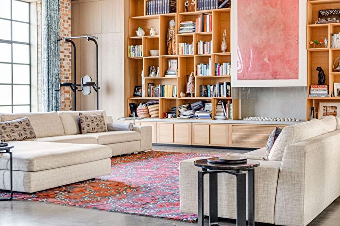 5 Bedroom Detached House To Rent In Glentham Road, Barnes, SW13