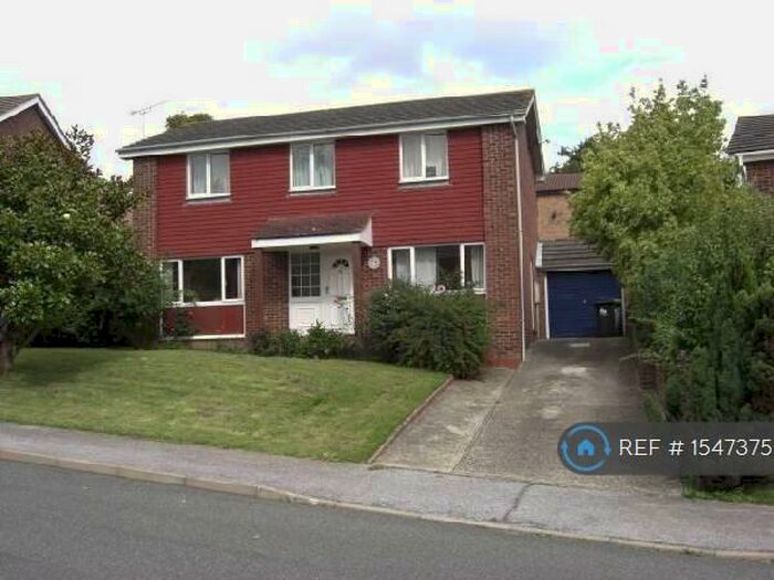 6 Bedroom Detached House To Rent In Headcorn Drive, Canterbury, CT2