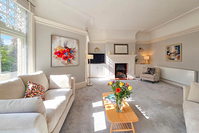 6 Bedroom Detached House For Sale In Brunswick Drive, Harrogate, HG1
